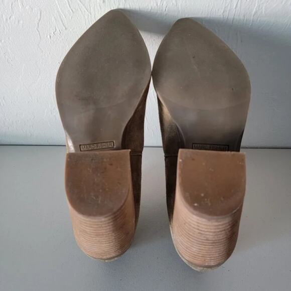 Marc Fisher Suede Marela Ankle Boots Womens 9 Tan Almond Toe Pull On - Picture 7 of 9